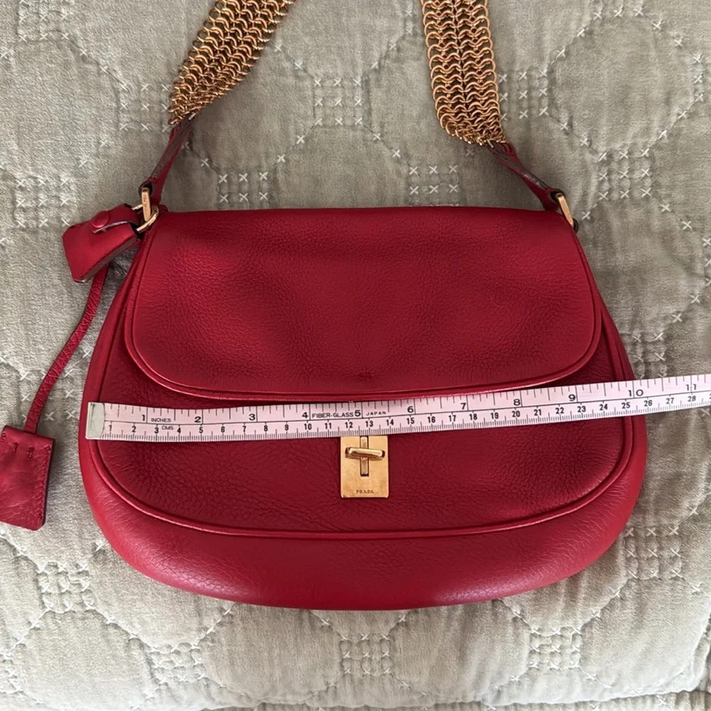 NWT Prada red, soft leather with rose-gold chain bag. - Picture 15 of 16